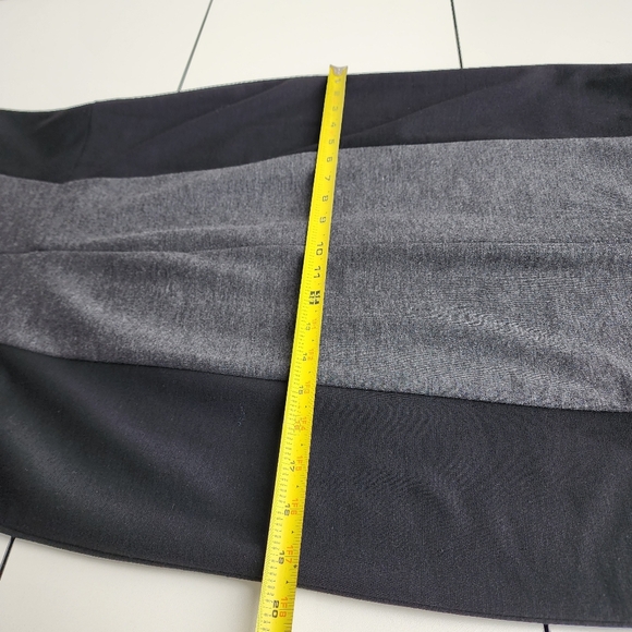 Chaps Colorblock Sheath Dress Stetch Black Gray Poly Rayon Elastane Zip Sz 12 - Picture 7 of 11